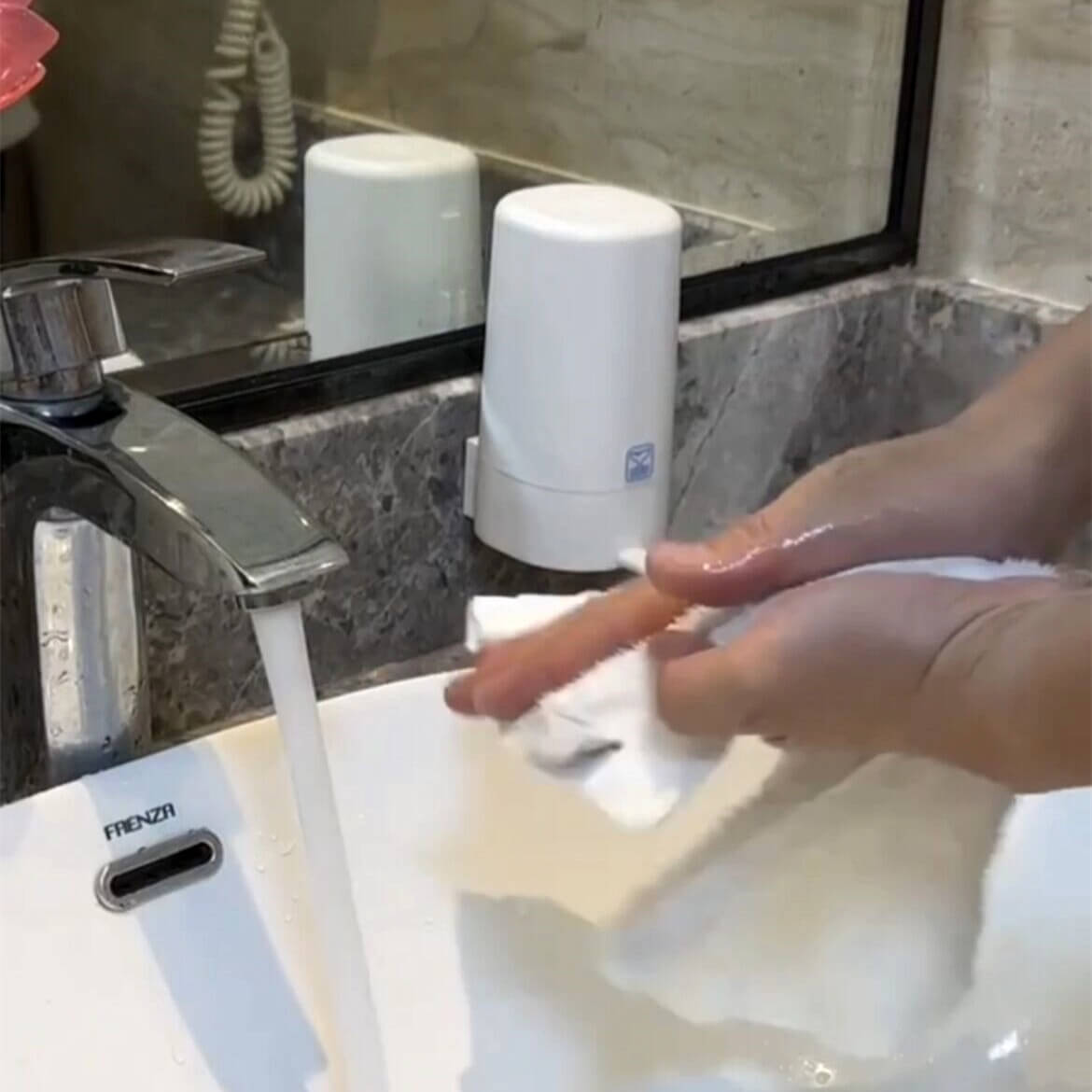 Soap Grinding Box – Reusable Soap Saver & Shaving Tool