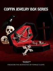 Mini Coffin Jewelry Organizer – Plush Velvet Gothic Box for Necklaces, Bracelets & Rings